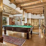 11 Bedroom Cozy In