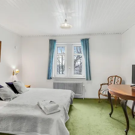 11 Bedroom Cozy In