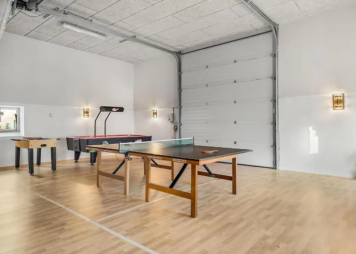 11 Bedroom Cozy In Σπίτι διακοπών Gørding