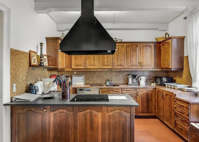 11 Bedroom Cozy In Σπίτι διακοπών *