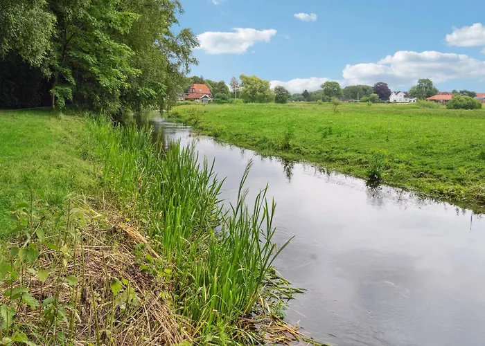 Dom wakacyjny 11 Bedroom Cozy In *