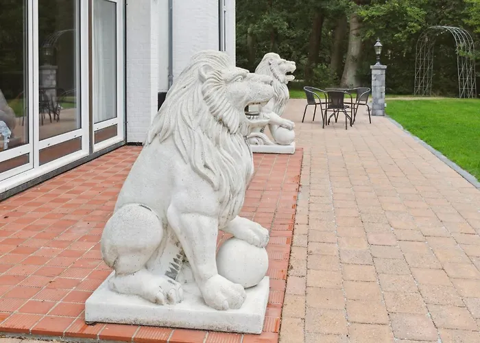 11 Bedroom Cozy In Σπίτι διακοπών Gørding