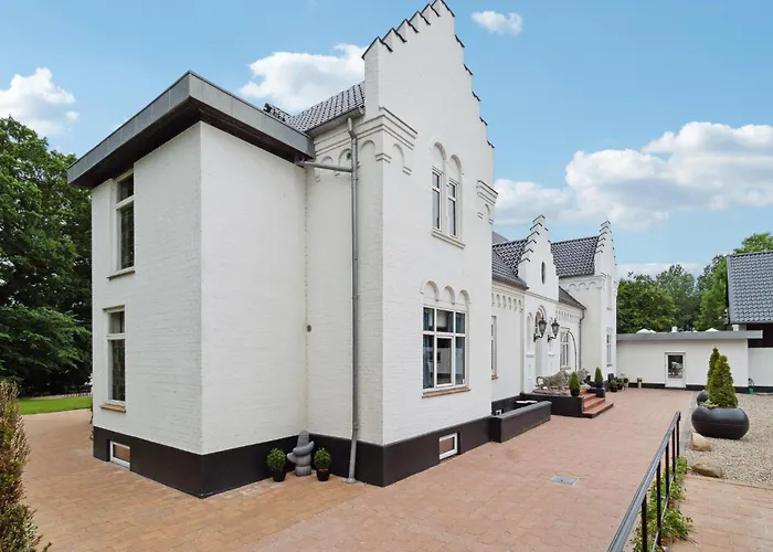 11 Bedroom Cozy In Σπίτι διακοπών *